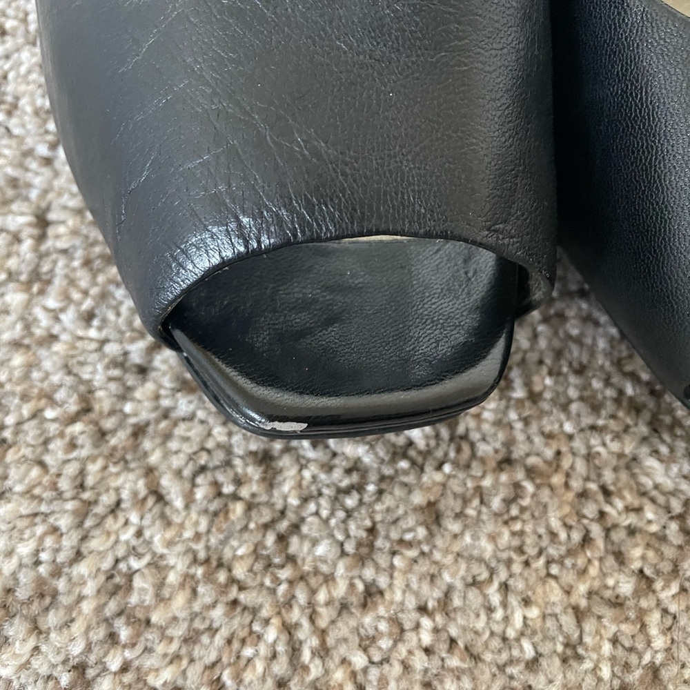 Jessica Simpson Classic Black Peep Toe Heels - Picture 5 of 7